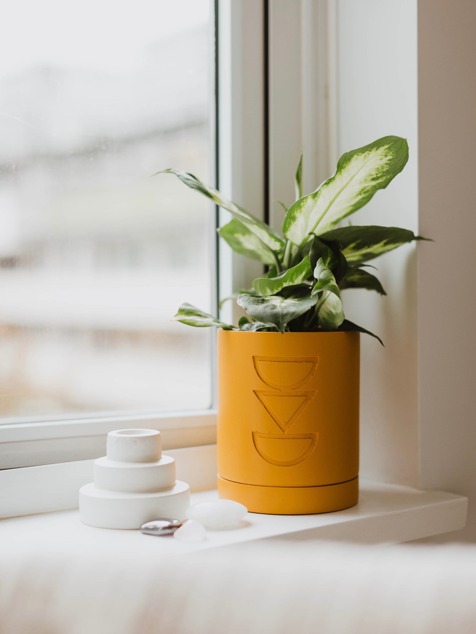 Golden Etch Pot